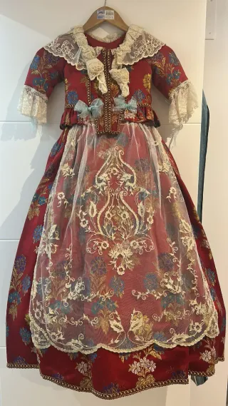 Vestido de fallera rojo 6-8 años