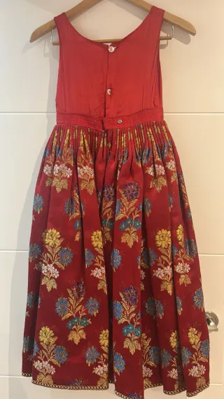Vestido de fallera rojo 6-8 años