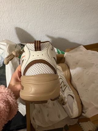 New Balance 530 Beige y Marrón