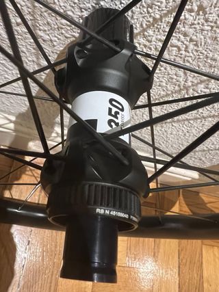 Ruedas carbono senoidales carretera