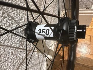 Ruedas carbono senoidales carretera