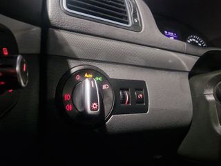 VW Touran 2.0 TDI DSG 140CV ETIQ B TECHO Y BOLA