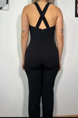 Mono negro largo tirantes