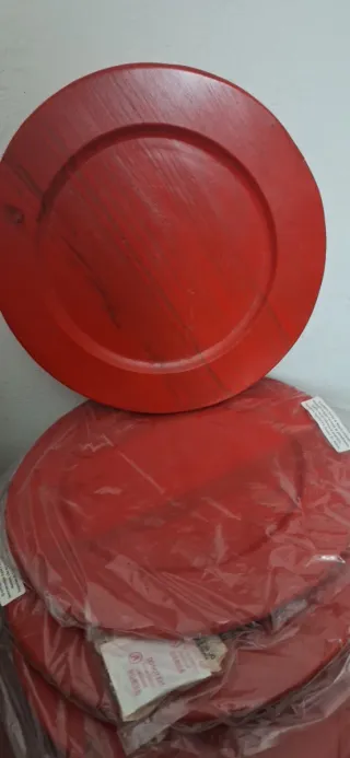 Sottopiatti in legno rosso