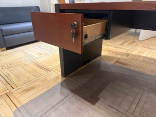 Mesa ejecutiva alta gama