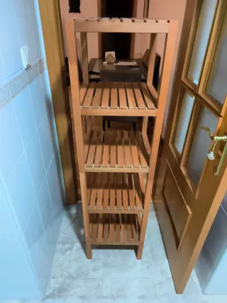 Estantería de madera Ikea