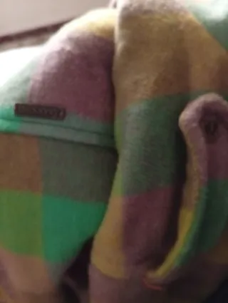 Abrigo cuadros multicolor talla M,poco uso.