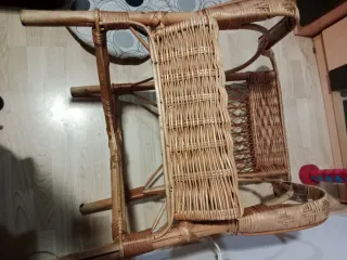 Butaca de mimbre. Adulto
