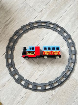 Treno Lego Duplo con personaggi e accessori