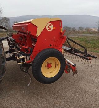 Sembradora Sola EURO-888D. Esta en Leon