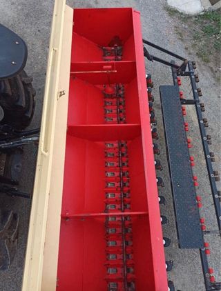 Sembradora Sola EURO-888D. Esta en Leon