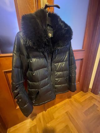 Plumífero corto Zara negro