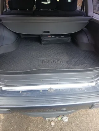 Mitsubishi Montero 2005