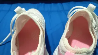 Zapatillas Skechers Blancas y Rosas