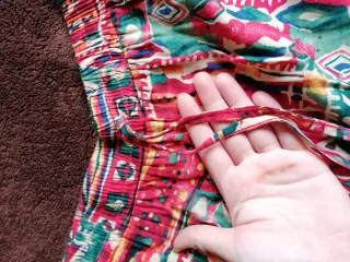 Pantalón estampado étnico