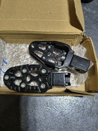 Posapiés Moto Negro