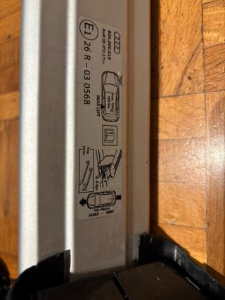 Baca Barras de techo originales Audi 80A.860.019