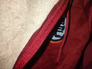 Chaqueta Dragon Ball Roja con Capucha