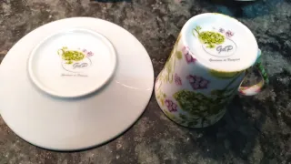 Tazas de café de porcelana con flores