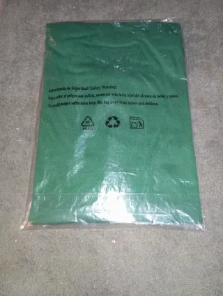 Polo Voll-Damm Edición Limitada XL