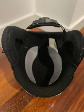 Conjunto de pantalón de esquí y casco T.14 años.