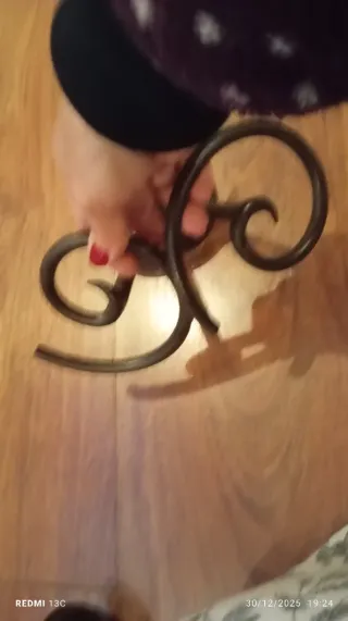 Suporte de parede, para cortinados em ferro .