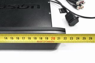 Radio FUSION UD750 y 2 Mandos NRX200