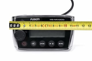 Radio FUSION UD750 y 2 Mandos NRX200