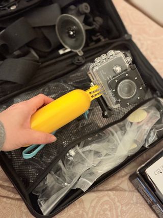 Cámara de deportes con accesorios