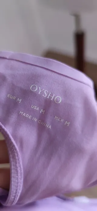 Camiseta técnica deportiva Oysho Lila Talla M