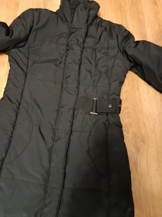 Abrigo acolchado Mango negro talla M