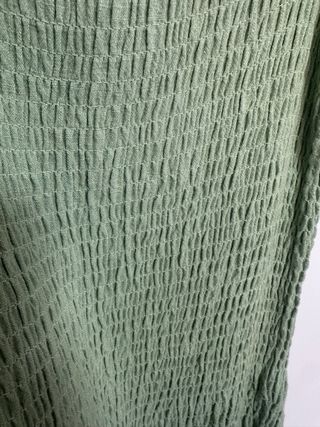 Vestido verde con volantes