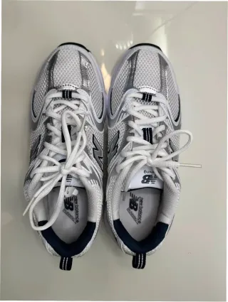 New Balance 530 Talla 38 Plata Marino