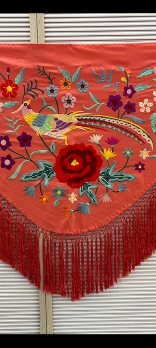 Mantoncillo Flamenco Bordado Pájaro Multicolor