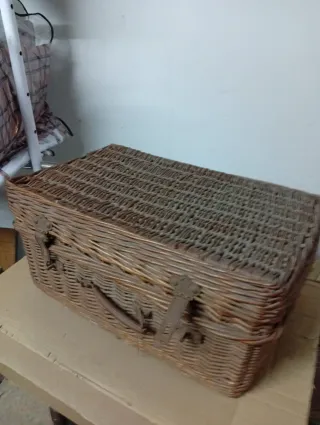 Maleta cesta mimbre vintage