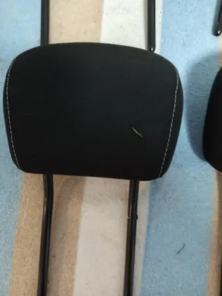 4 Reposacabezas Dacia Sandero