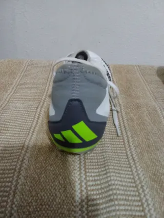 Botas de fútbol Adidas Predator