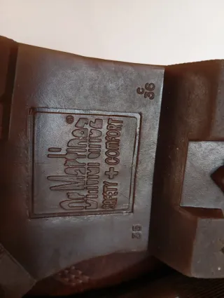 Botas Dr. Martens Castanhas Tamanho 35 - 36