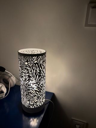 Lámparas de mesita de noche blancas