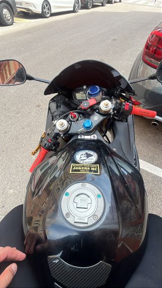 Yamaha R6 negra con 130cv para  carnet A2 600rr