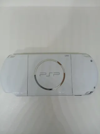 PSP 3000 Pearl White