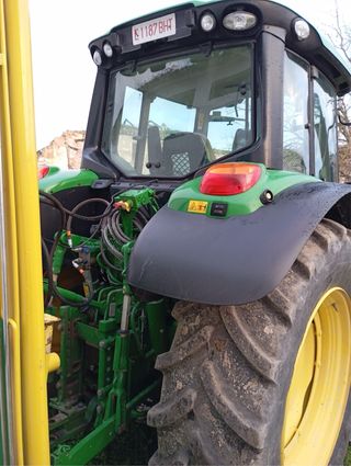 Tractor John Deere 6100 M 125HP