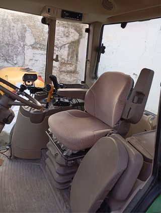 Tractor John Deere 6100 M 125HP