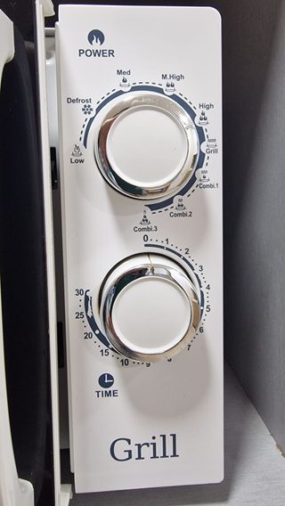 Microondas Orbegozo Grill