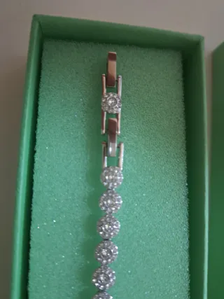 Pulsera y pendientes Swarovski