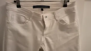 Pantalones vaqueros pitillos blancos
