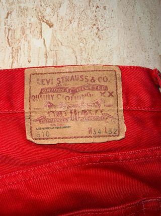 Levi’s 510 rojo intenso · denim original · W34 L32