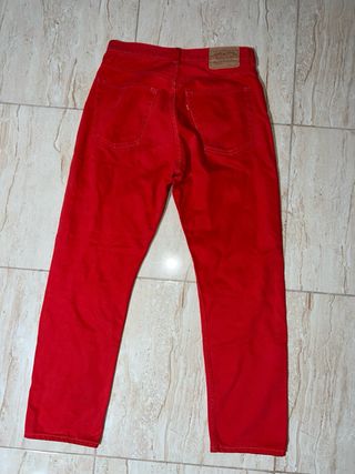 Levi’s 510 rojo intenso · denim original · W34 L32