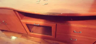 Mueble de salón madera y cristal