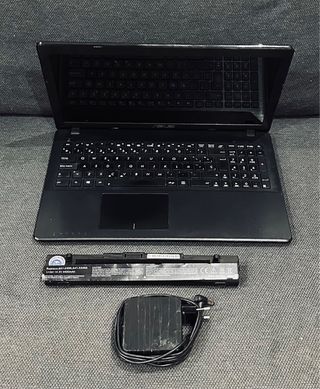 Portátil Asus X552C Negro